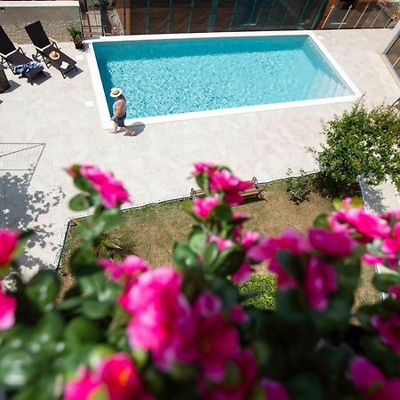 Apartment Mery Pula Exterior foto