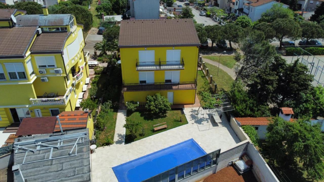 Apartment Mery Pula Exterior foto