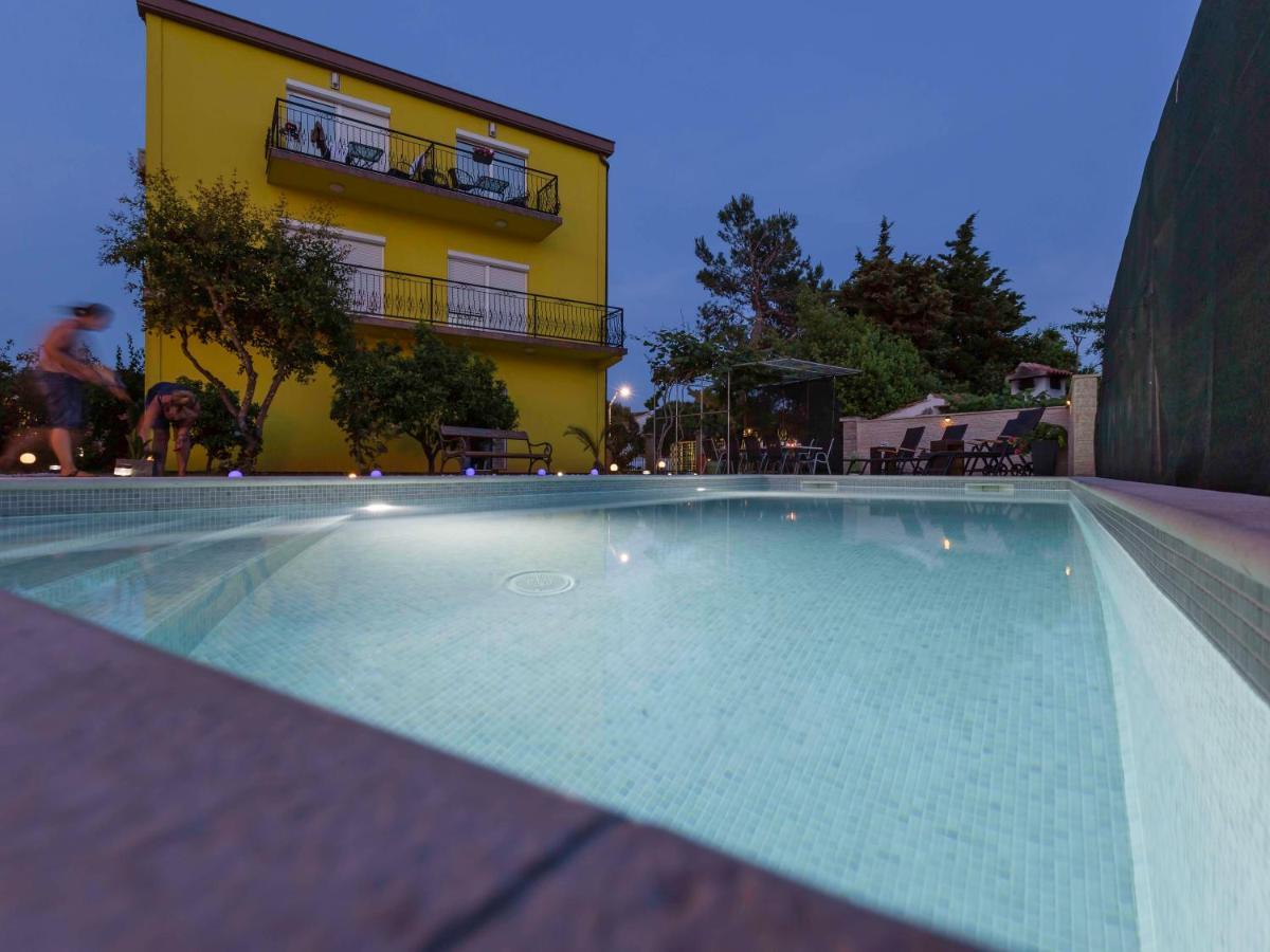 Apartment Mery Pula Exterior foto