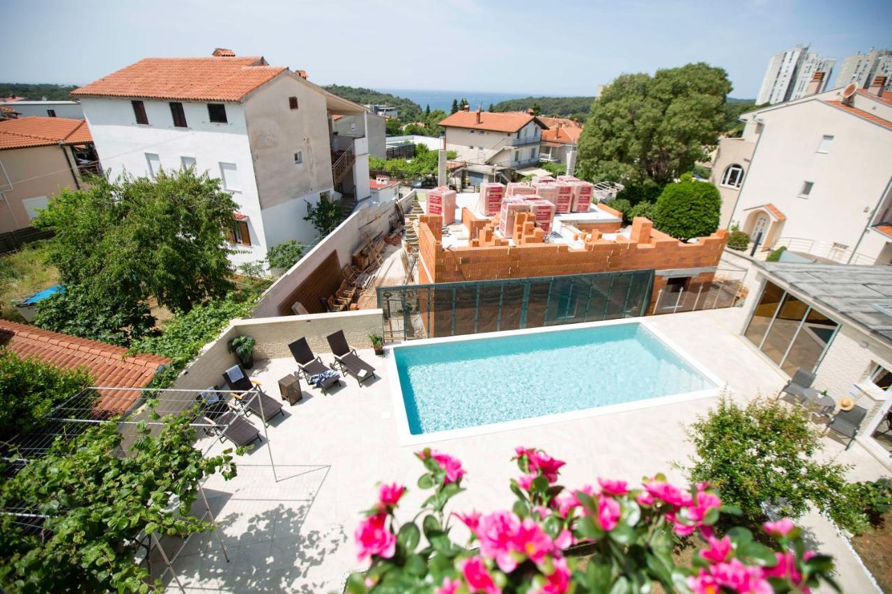 Apartment Mery Pula Exterior foto