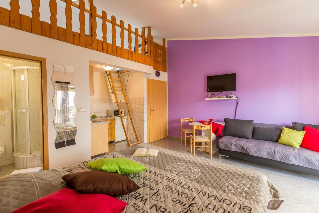Apartment Mery Pula Exterior foto